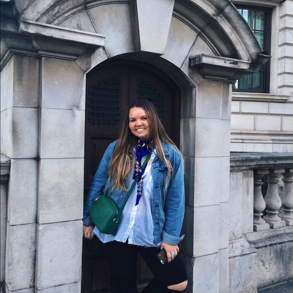 Meet your Posher, Emma